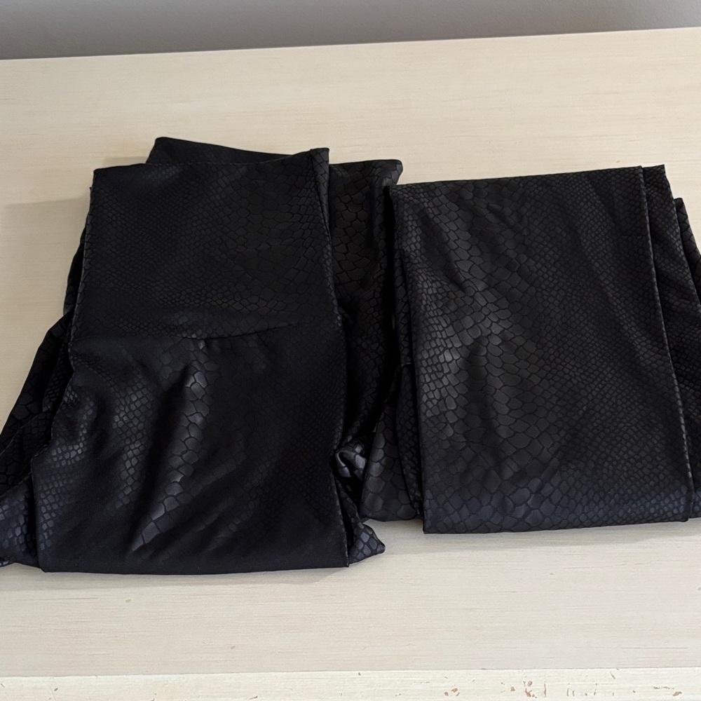 Cherish Black Snake Print Leggings